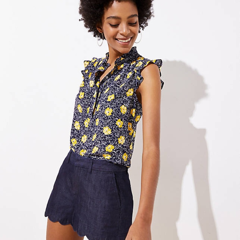 NWt LOFT Women's Scalloped Refined Denim Shorts
